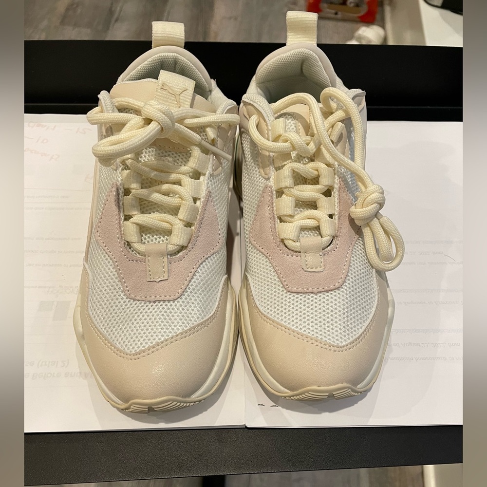 COPY Puma Thunder Spectra Italian flag, Women 6.5, 230 MM, Run Small